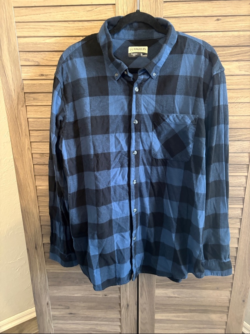 Magellan Outdoors Men's Blue and Black Plaid Button-Up Shirt